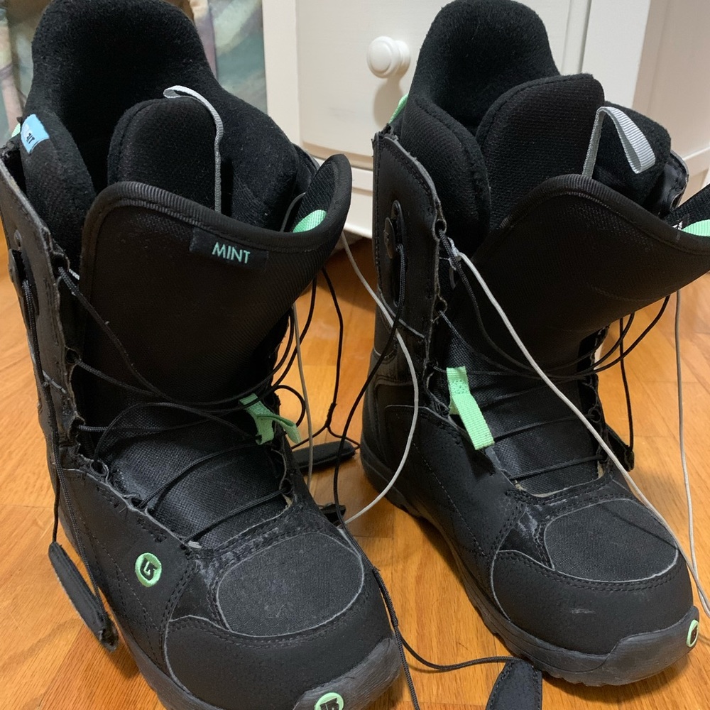 Burton Snowboarding Boots + free bindings